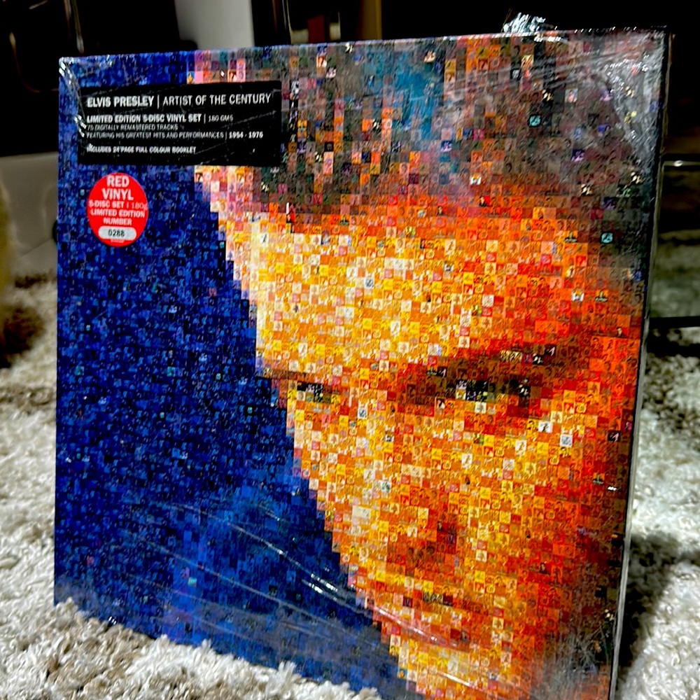 ELVIS PRESLEY LIMITED EDITION 5-DISC VYNL SET | 180 GMS